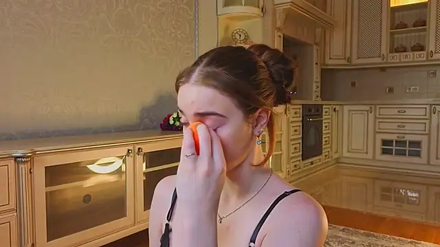 Snapshot of EadlinGillim chatting on October 3, 2025, 3:20 am EadlinGillim online show from October 3, 2025, 3:20 am