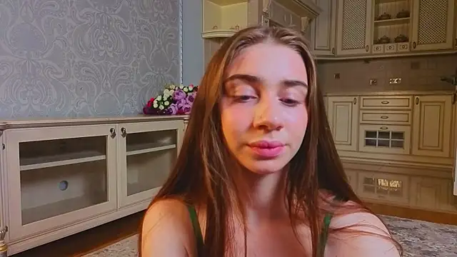 Snapshot of EadlinGillim chatting on September 17, 2025, 4:14 am EadlinGillim online show from September 17, 2025, 4:14 am