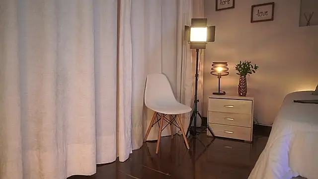 ximena cortez 03 online show from February 19, 2026, 11:12 pm