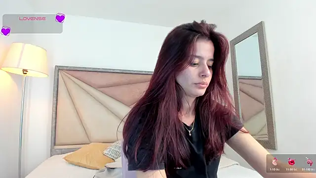 valerieMattson online show from October 23, 2025, 6:50 pm