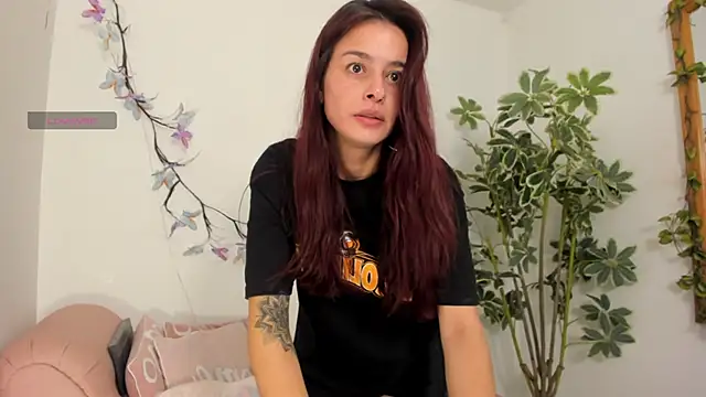 valerieMattson online show from November 29, 2025, 5:24 pm