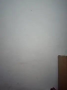 Snapshot of Ivaemi1 chatting on April 30, 2026, 10:25 pm Ivaemi1 online show from April 30, 2026, 10:25 pm