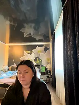 Liza Will online show from September 30, 2025, 6:52 am