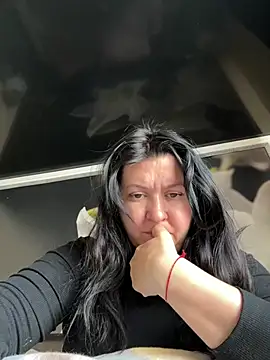 Snapshot of Liza_Will chatting on May 30, 2026, 11:49 am Liza Will online show from May 30, 2026, 11:49 am