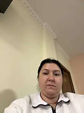 Snapshot of Liza_Will chatting on February 8, 2026, 11:30 am Liza Will online show from February 8, 2026, 11:30 am