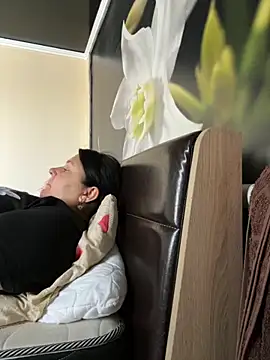 Liza Will online show from September 15, 2025, 9:54 am