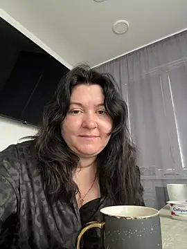 Snapshot of Liza_Will chatting on February 18, 2026, 7:17 am Liza Will online show from February 18, 2026, 7:17 am