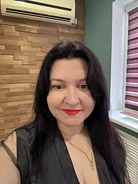 Snapshot of Liza_Will chatting on May 20, 2026, 6:43 am Liza Will online show from May 20, 2026, 6:43 am