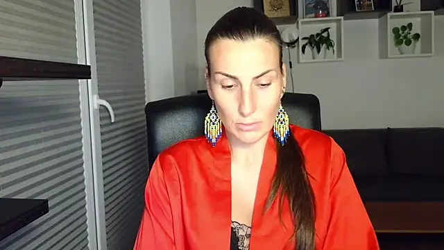 Snapshot of DonnaAmore chatting on September 8, 2025, 8:19 pm DonnaAmore online show from September 8, 2025, 8:19 pm