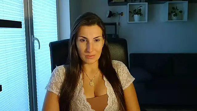 Snapshot of DonnaAmore chatting on October 12, 2025, 3:24 pm DonnaAmore online show from October 12, 2025, 3:24 pm