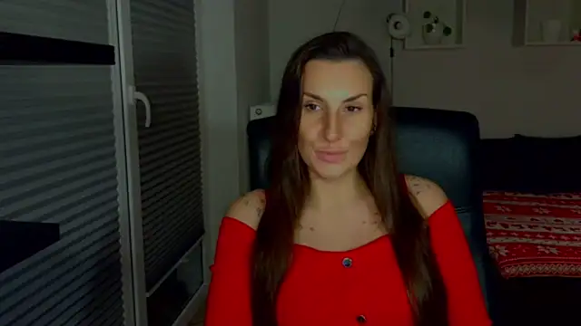 Snapshot of DonnaAmore chatting on January 7, 2026, 3:28 pm DonnaAmore online show from January 7, 2026, 3:28 pm