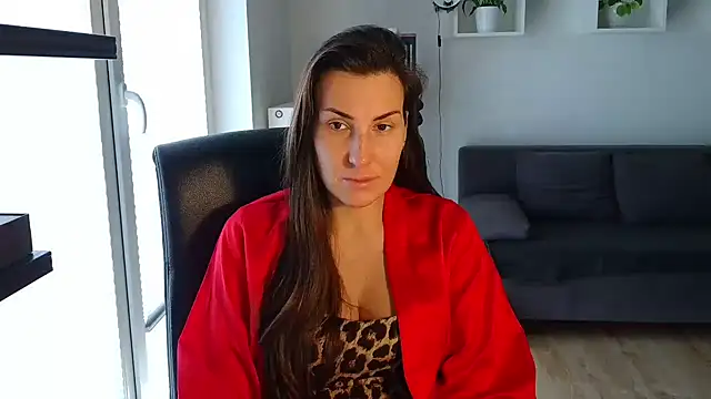 Snapshot of DonnaAmore chatting on October 6, 2025, 7:20 am DonnaAmore online show from October 6, 2025, 7:20 am