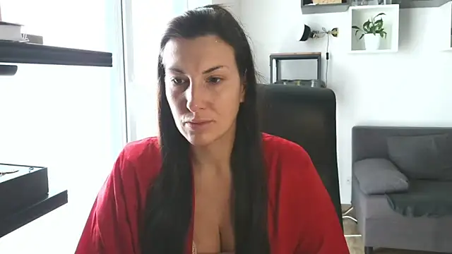 Snapshot of DonnaAmore chatting on October 13, 2025, 7:21 am DonnaAmore online show from October 13, 2025, 7:21 am