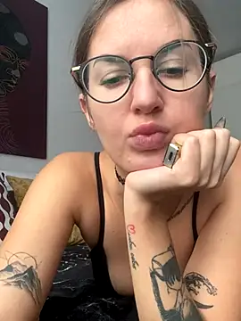 Snapshot of ElizabetBlack chatting on September 30, 2025, 8:31 am ElizabetBlack online show from September 30, 2025, 8:31 am