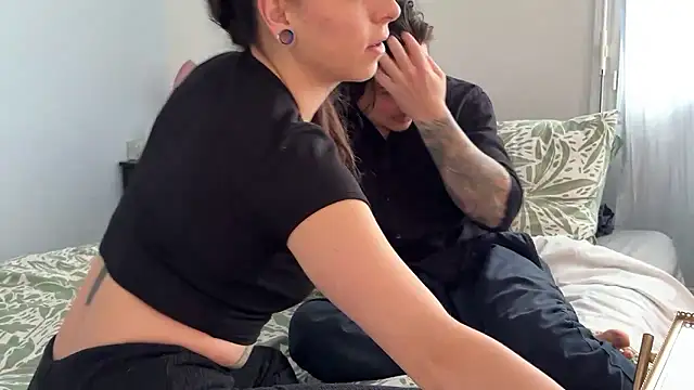 Airelle online show from February 14, 2026, 10:15 am