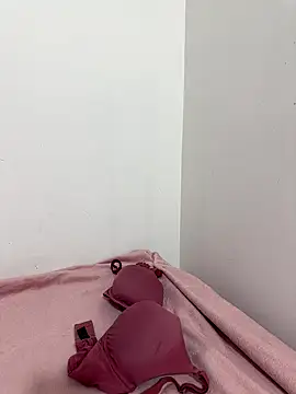 YourSlutBoySl online show from October 14, 2025, 7:53 am