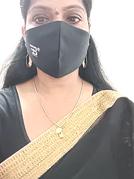 shivani27 online show from October 2, 2025, 2:53 pm