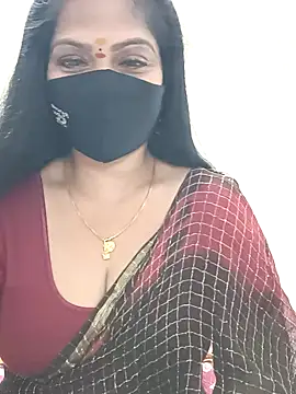 shivani27 online show from June 10, 2026, 8:54 pm