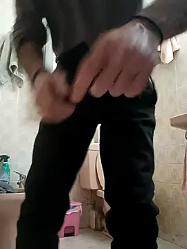 Snapshot of Rickrow666 chatting on February 18, 2026, 4:47 pm Rickrow666 online show from February 18, 2026, 4:47 pm