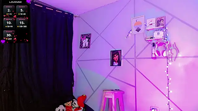 Aishasexy18 online show from September 10, 2025, 11:04 pm