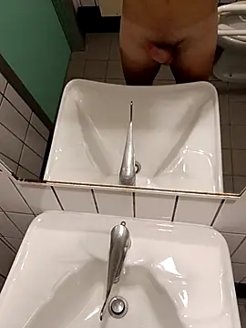 losteccafisso online show from January 19, 2026, 1:04 pm