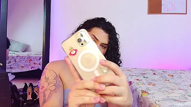 Snapshot of NoahMonroe_11 chatting on December 2, 2025, 8:21 pm NoahMonroe 11 online show from December 2, 2025, 8:21 pm