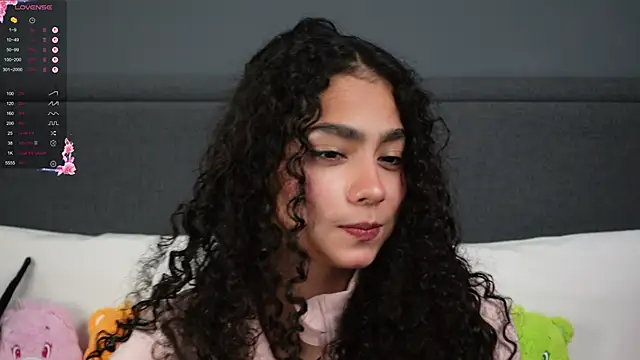 Snapshot of Victoria_Curly chatting on December 23, 2025, 3:06 am Victoria Curly online show from December 23, 2025, 3:06 am