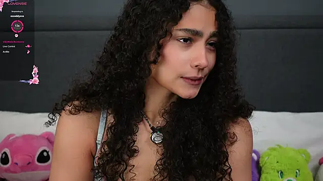 Snapshot of Victoria_Curly chatting on December 14, 2025, 3:02 am Victoria Curly online show from December 14, 2025, 3:02 am