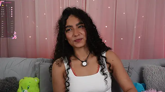 Snapshot of Victoria_Curly chatting on November 7, 2025, 12:48 am Victoria Curly online show from November 7, 2025, 12:48 am