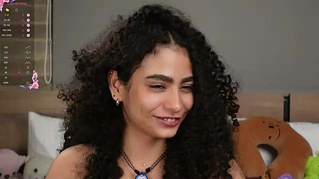 Snapshot of Victoria_Curly chatting on December 3, 2025, 4:35 am Victoria Curly online show from December 3, 2025, 4:35 am