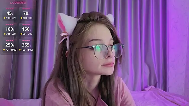Snapshot of vialeta_baby chatting on October 19, 2025, 10:45 pm vialeta baby online show from October 19, 2025, 10:45 pm