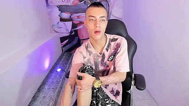 Dereck Boy8 online show from November 11, 2025, 8:14 pm