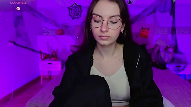 Real cutie1 online show from October 27, 2025, 8:32 pm