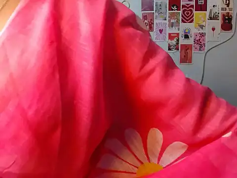 Snapshot of kiara_1122 chatting on January 6, 2026, 9:30 pm kiara 1122 online show from January 6, 2026, 9:30 pm