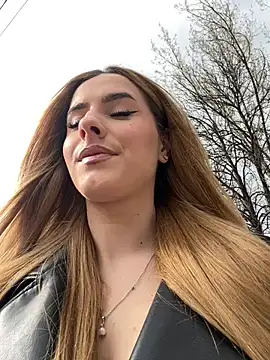 AriaAdda online show from April 4, 2026, 1:28 pm