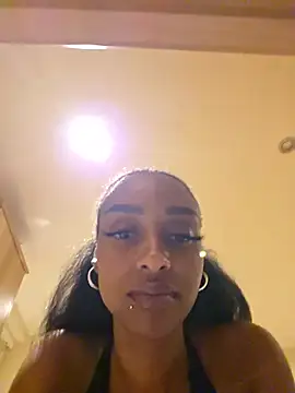 Snapshot of Hazel_Dollxx chatting on July 16, 2026, 1:13 am Hazel Dollxx online show from July 16, 2026, 1:13 am
