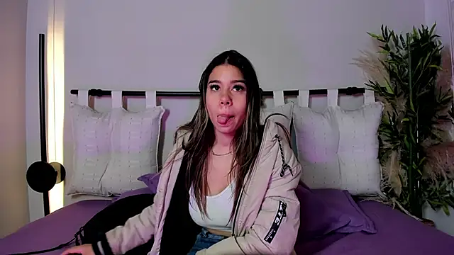 Rachell criss online show from March 22, 2026, 4:05 am