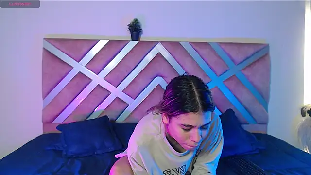 Snapshot of Rachell_criss chatting on September 26, 2025, 3:46 am Rachell criss online show from September 26, 2025, 3:46 am