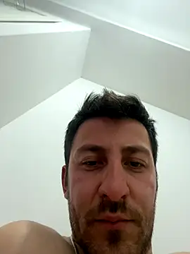 emredenizz07 online show from October 10, 2025, 10:54 pm