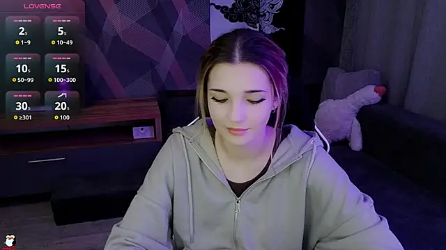 Sandy Belle online show from October 14, 2025, 4:07 pm