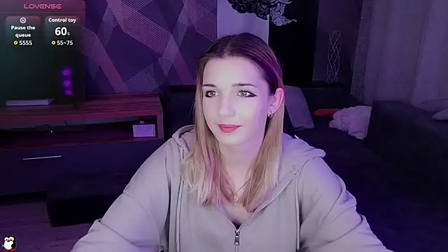 Sandy Belle online show from November 6, 2025, 9:30 pm