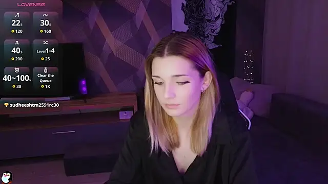 Sandy Belle online show from September 10, 2025, 6:51 pm