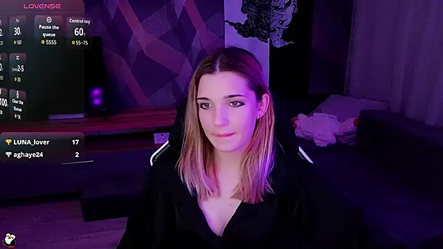 Sandy Belle online show from October 2, 2025, 6:11 pm