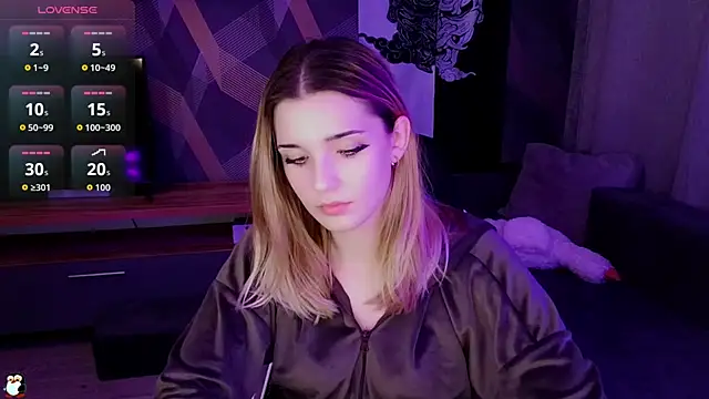 Sandy Belle online show from October 9, 2025, 9:04 pm