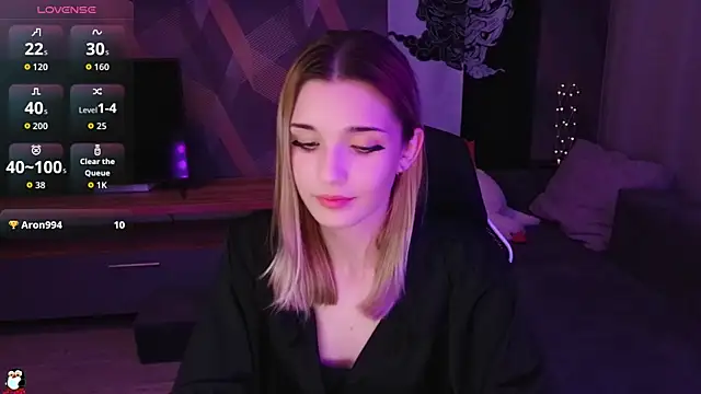 Sandy Belle online show from September 9, 2025, 6:06 pm