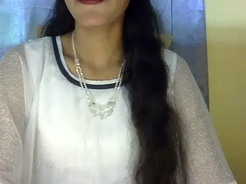 zara Khan0 online show from September 24, 2025, 5:03 am