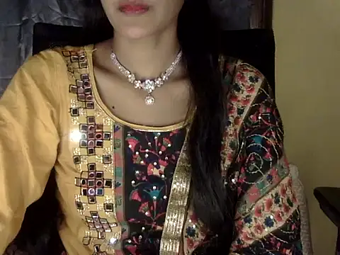 zara Khan0 online show from November 25, 2025, 2:28 pm