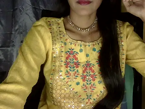 zara Khan0 online show from November 20, 2025, 1:45 pm