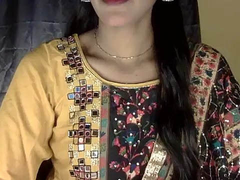 zara Khan0 online show from October 1, 2025, 2:32 pm