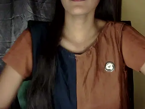 zara Khan0 online show from December 3, 2025, 5:23 pm